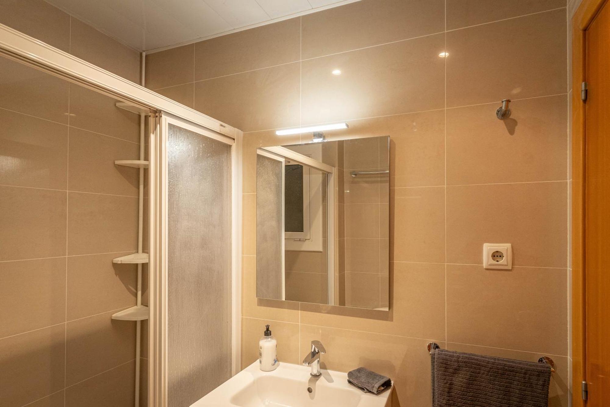 Lindo Apartamento Vila De Gracia Barcelona Bagian luar foto